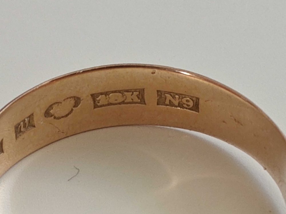1564899-2 Gold ring 18K