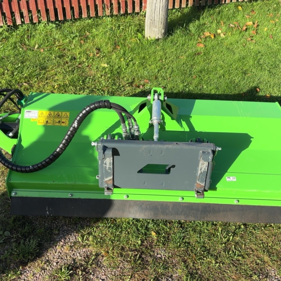 1587692-2 Flail mower – Avant A36015
