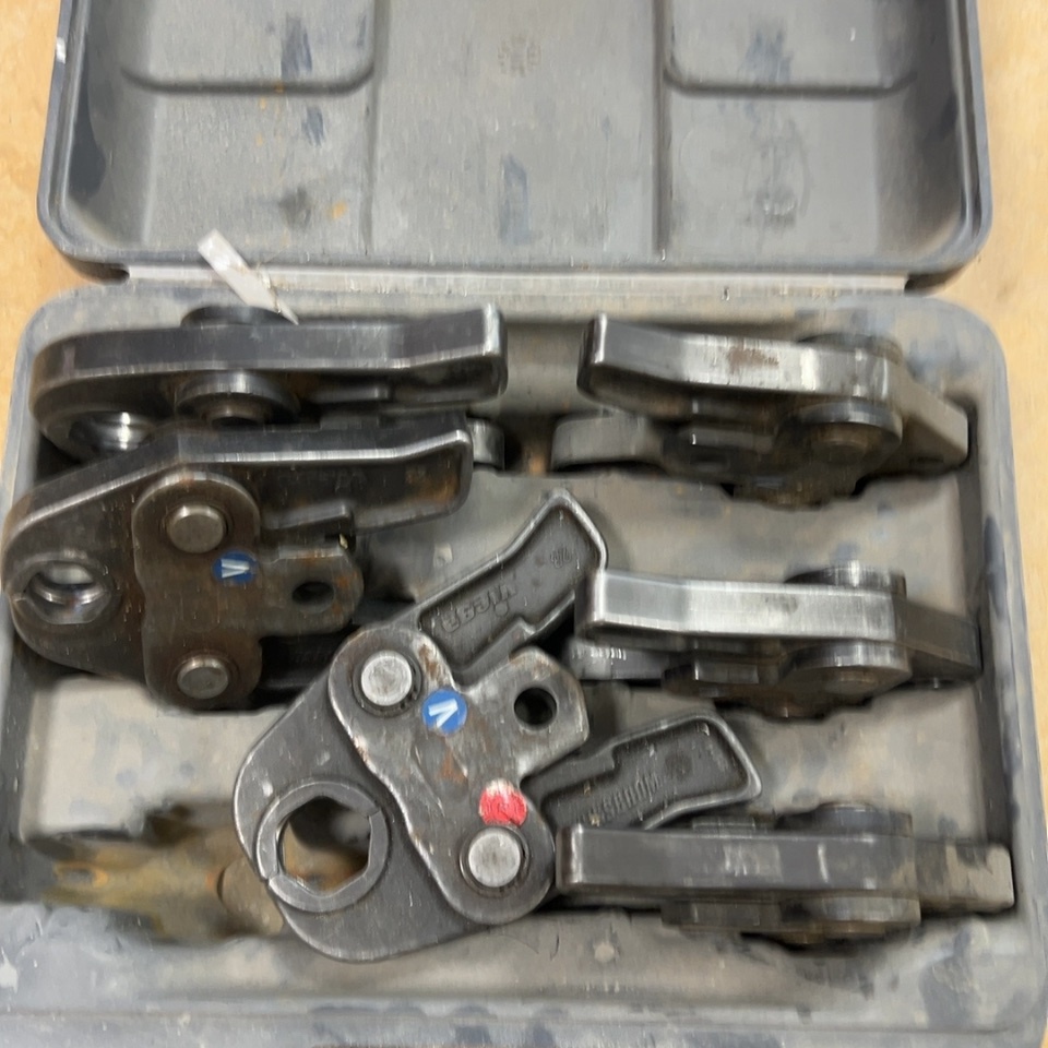 1540041-1 Press jaws – Viega