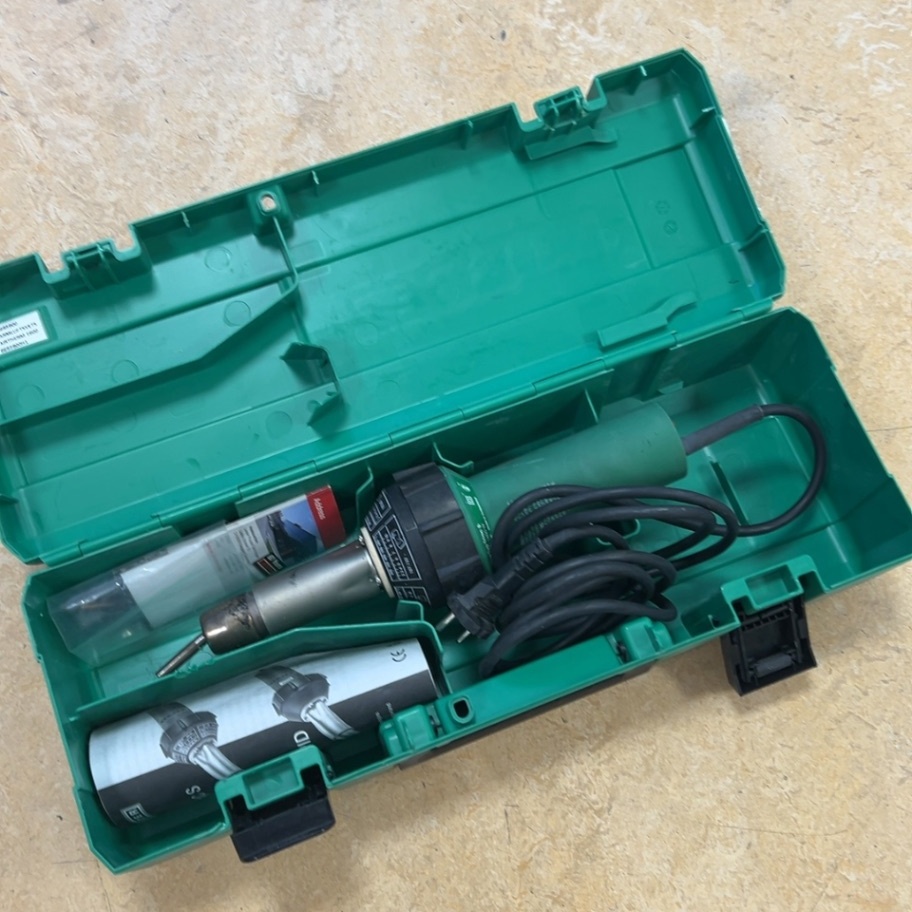 1540044-1 Hot air welder – Leister Triac