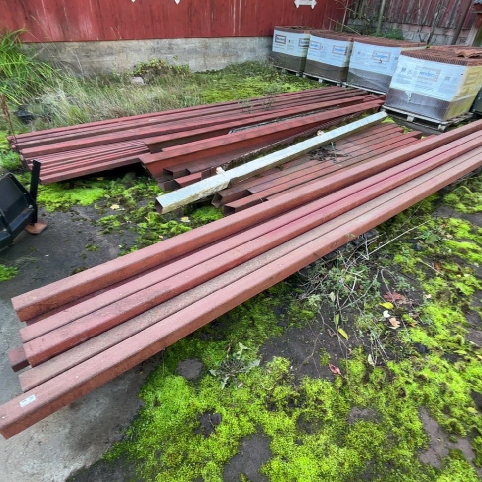 1587713-2 Lot of steel profiles
