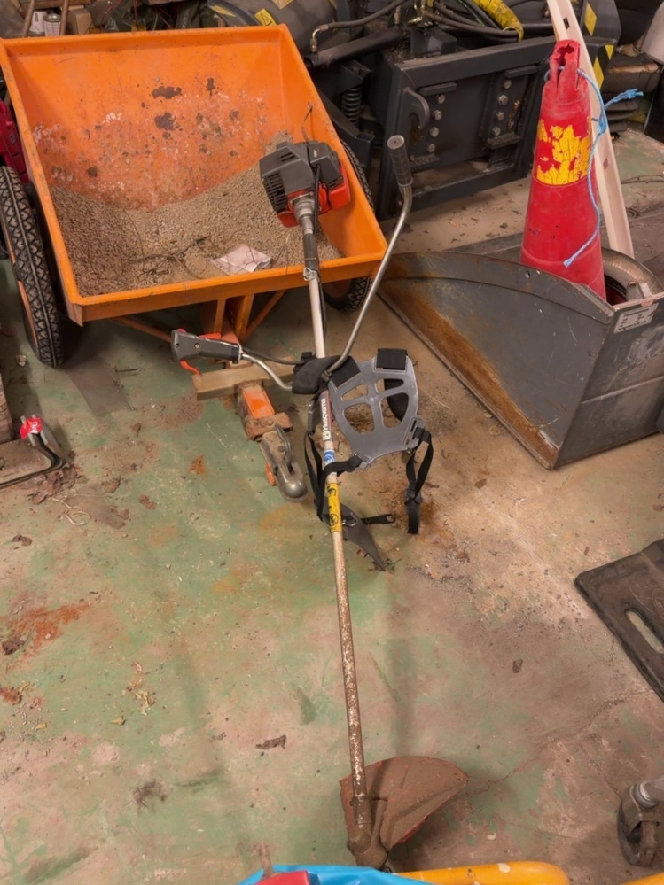 1583632-1 Brushcutter - Husqvarna 25R