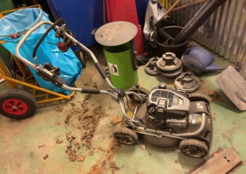 Lawnmower with electric start - Stiga Multiclip Plus 50 SE B