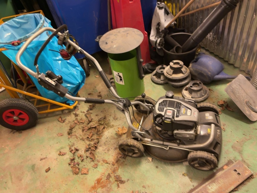 1583633-1 Lawnmower with electric start - Stiga Multiclip Plus 50 SE B