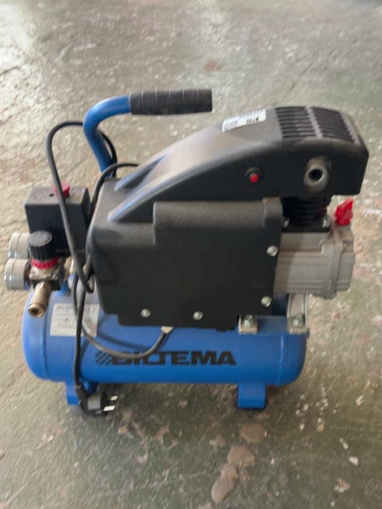 1574806-2 Kompressor - Biltema 11-8