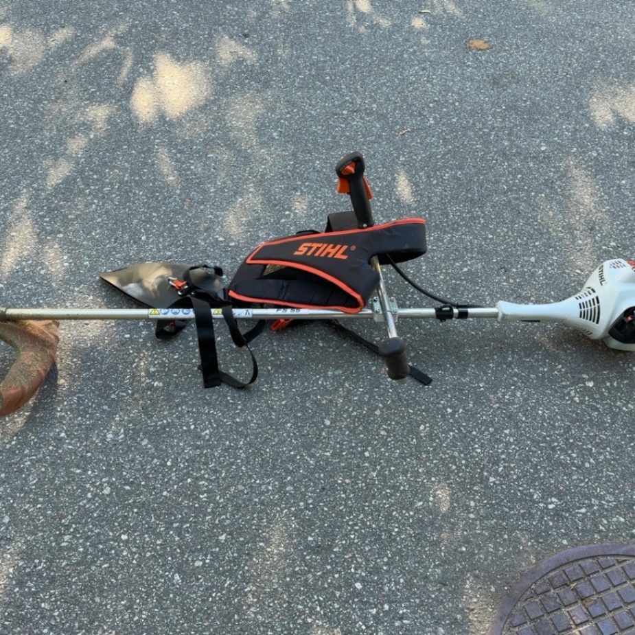 1583636-1 Grass trimmer with harness - Stihl FS 55