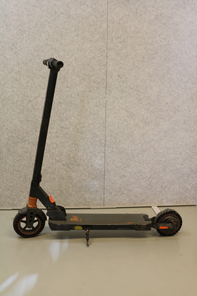 1515255-2 Electric scooter
