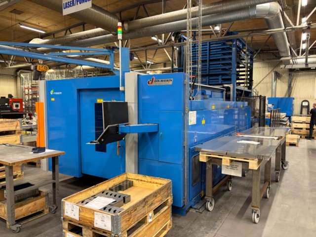 1563541-1 Laser cutting machine with equipment - Prima Power Platino Fiber EVO 1530- 2021 (6000 H)