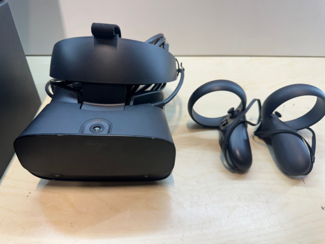 1571324-3 VR-Headset Oculus Rift S