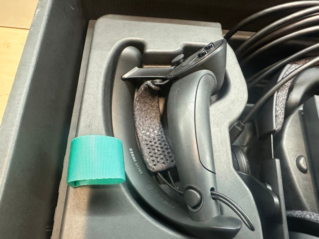 1571328-5 VR-Headset Valve Index