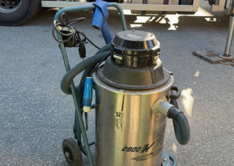 Wet vacuum cleaner with built-in bilge pump - Dustcontrol DC2800W -2003