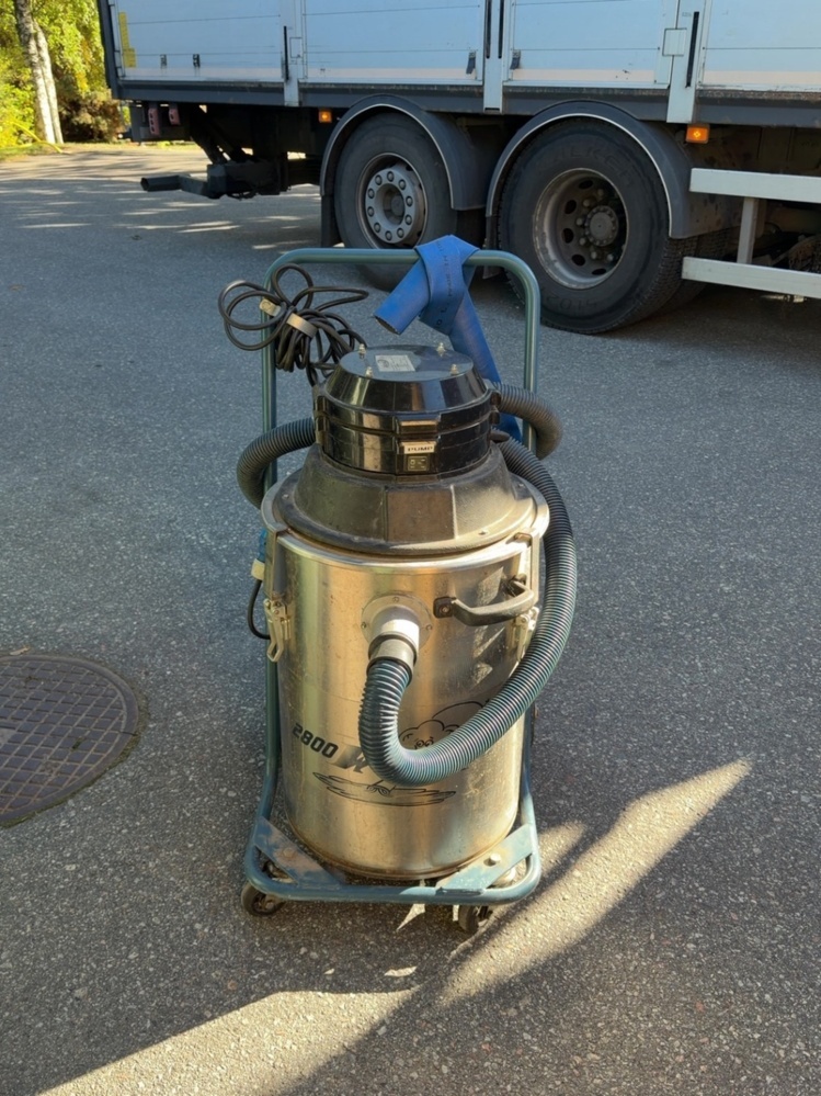 1583640-2 Wet vacuum cleaner with built-in bilge pump - Dustcontrol DC2800W -2003