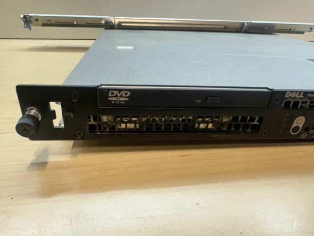 1595884-2 Server Dell PowerEdge R200