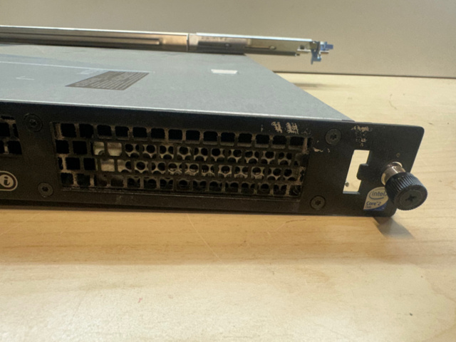 1595884-4 Server Dell PowerEdge R200