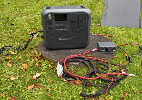 Bluetti AC200L portable power station, 2400W, 2048Wh