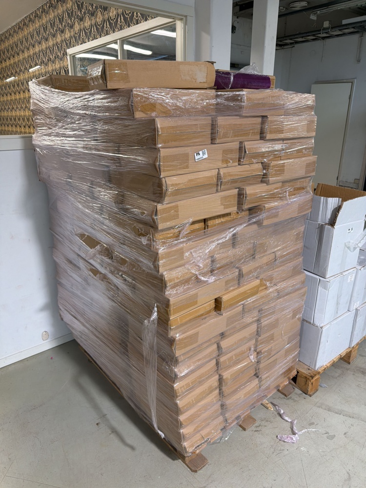 1566353-2 Pall med matfilm