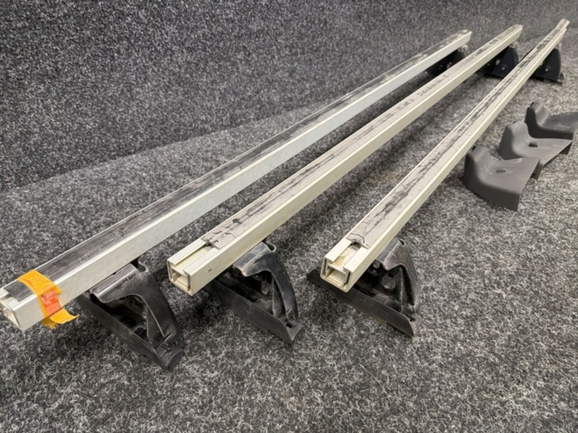 1595975-1 3 st Takräcken