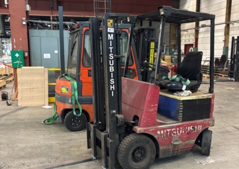 Gaffeltruck - NYK/Mitsubishi FB15
