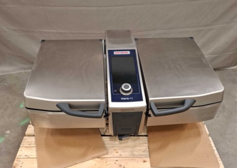 Cooking system - Rational iVario XS, two pans