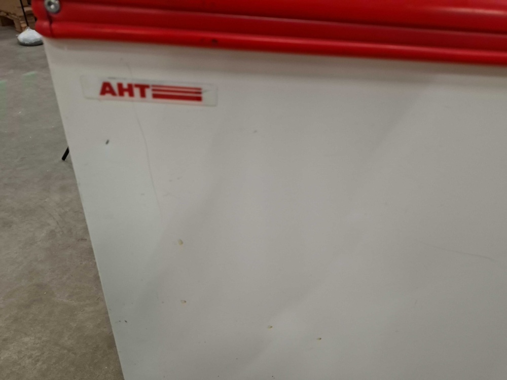 1596037-2 Display chest freezer - AHT Salzburg 83/210(-)EL, sliding glass lids