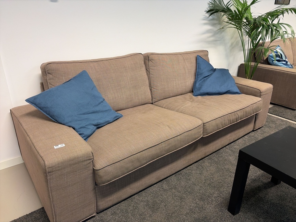 1576448-1 Beige sofas 2 pcs