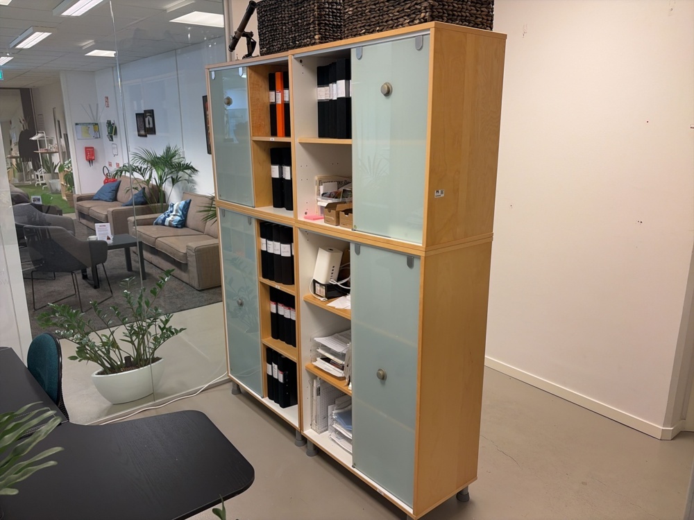 1576455-1 Stackable shelves and cabinets with sliding doors