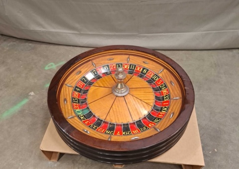 Roulette wheel - wood finish
