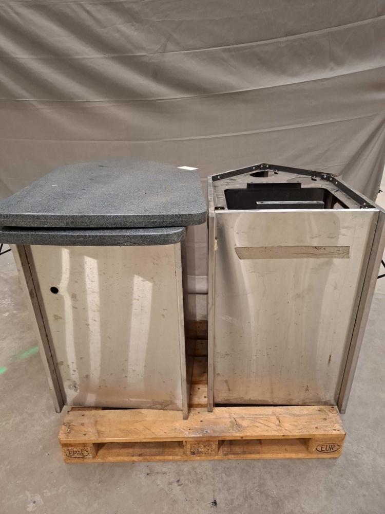1596046-2 Cabinet modules - with gray countertops