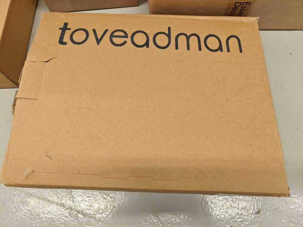 1564906-2 Lot of products from Furniture Store