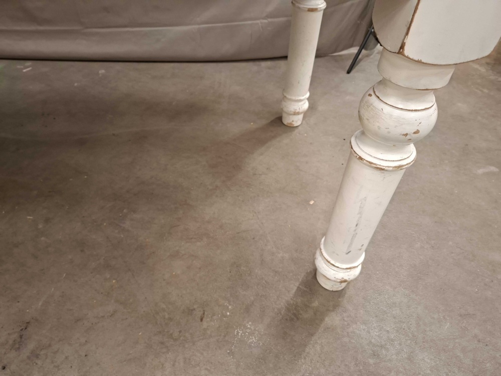 1596048-2 Dining table - wooden top, turned legs and drawer