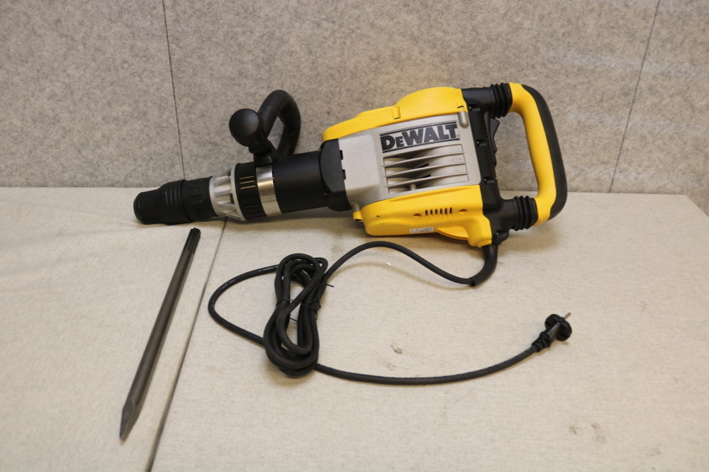 1515260-2 Chisel hammer DeWalt