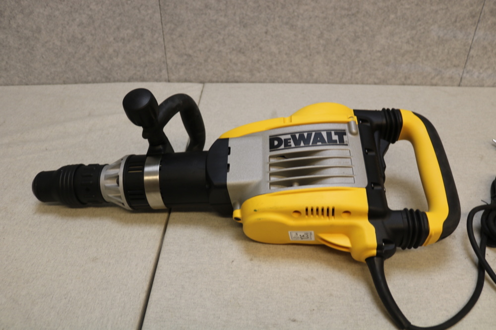 1515260-3 Chisel hammer DeWalt