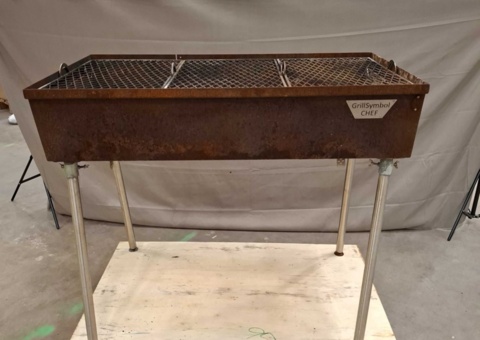 Charcoal barbecue - GrillSymbol CHEF, with cooking grates and legs