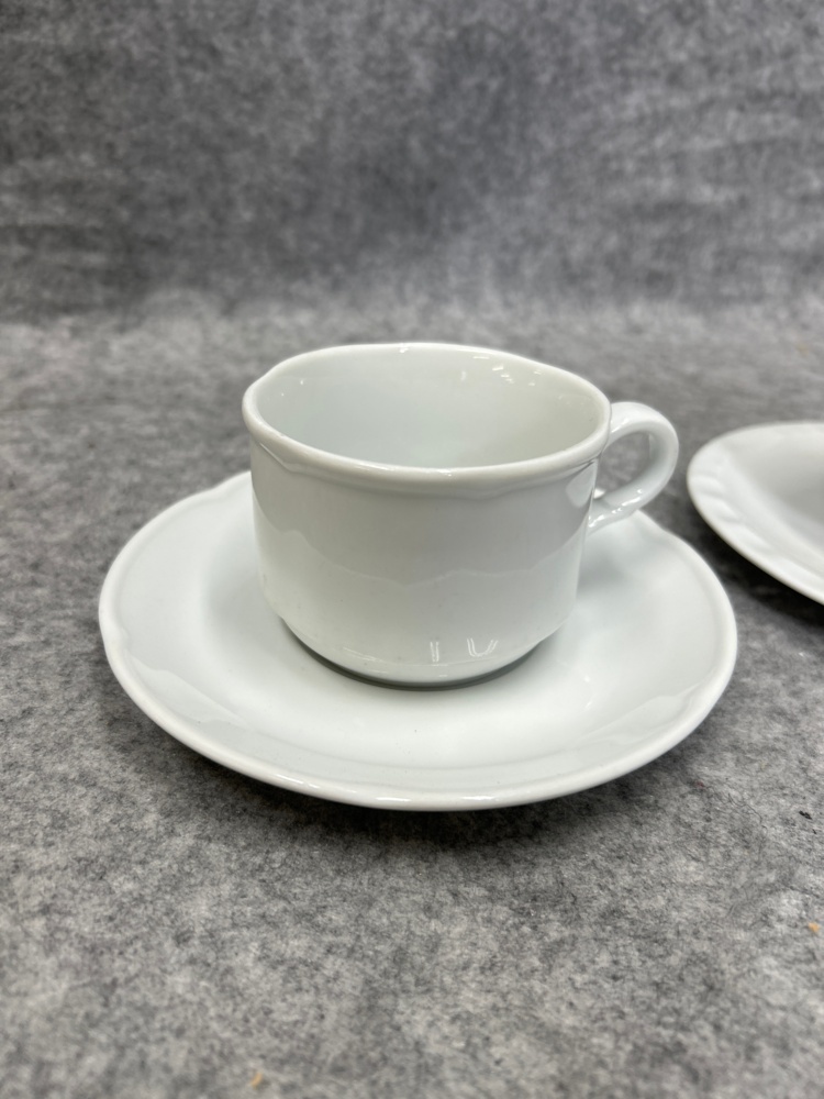 1546321-2 Parti med kaffekoppar och fat (Totalt ca 395 enheter) - Seltmann Weiden och Bauscher