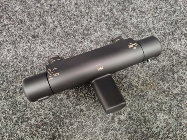 1596025-7 Badkarsblandare Oras Nova 160 c/c, matt svart