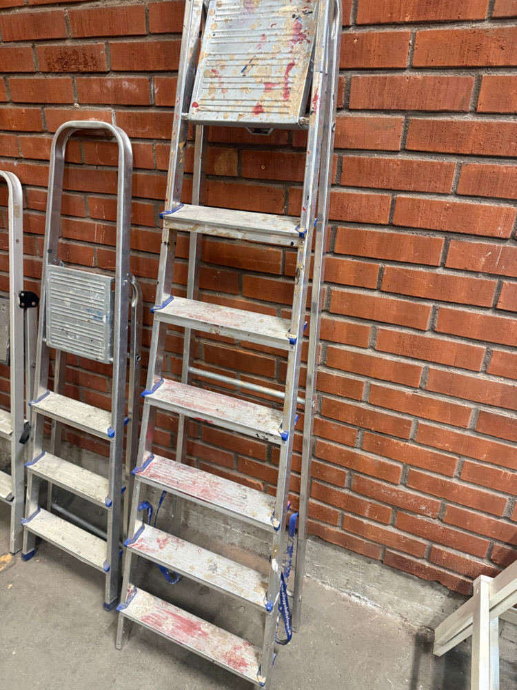 1592864-2 Stegar 4st
