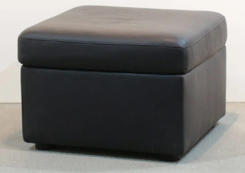 Sittpuff svart skinn