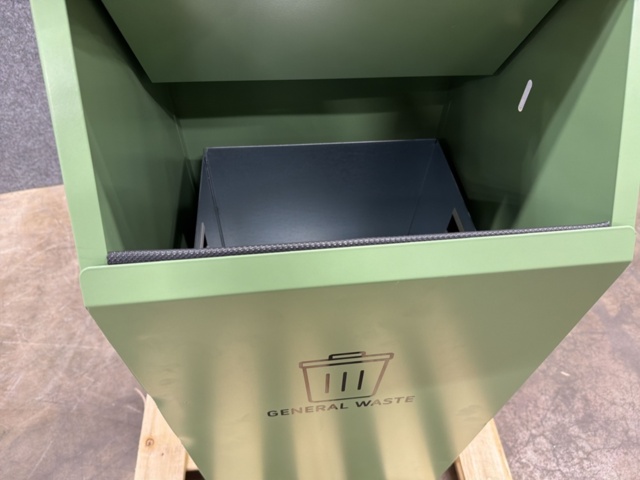 1593915-11 Sorteringskärl MELROSE 69 liter, ljusgrön