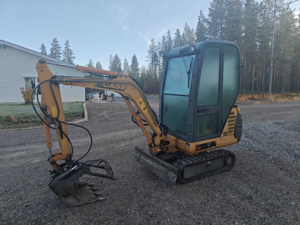 1596323-1 Minigrävare Case 16 -01