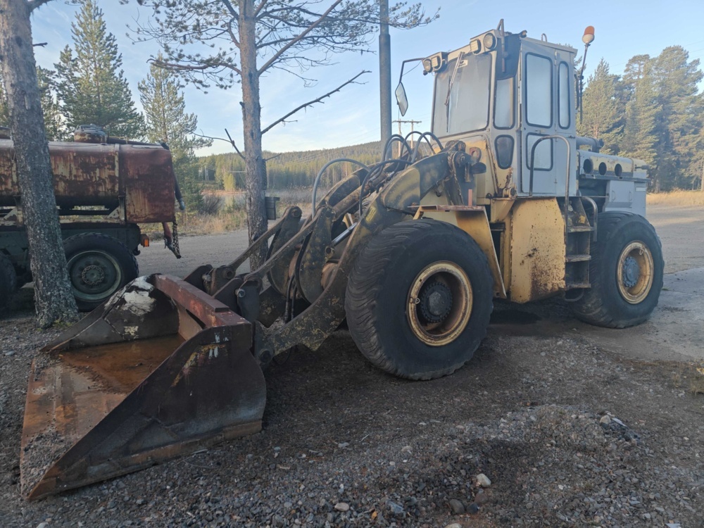 1596325-1 Äldre lastmaskin