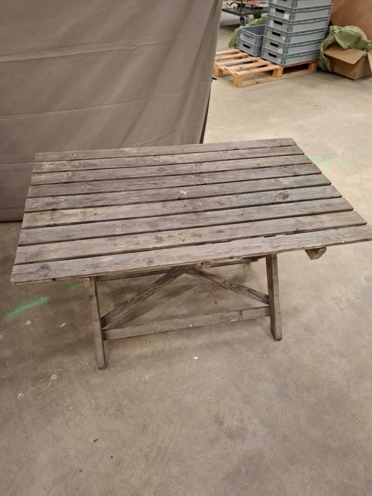 1596059-1 Trädgårdsbord, 8 st - hopfällbara, ribbad träskiva