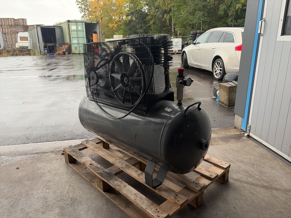 1576461-1 Compressor - Pela Tools Z-0.6/8-5.5HP -2023