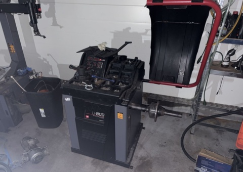 Tire Balancer - Pela Tools U-800 -2023