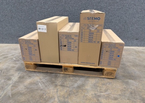Assortment of picking bins REACH, different sizes