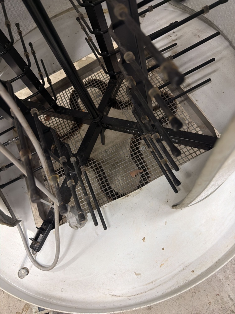 1566377-2 Plate fir with heat