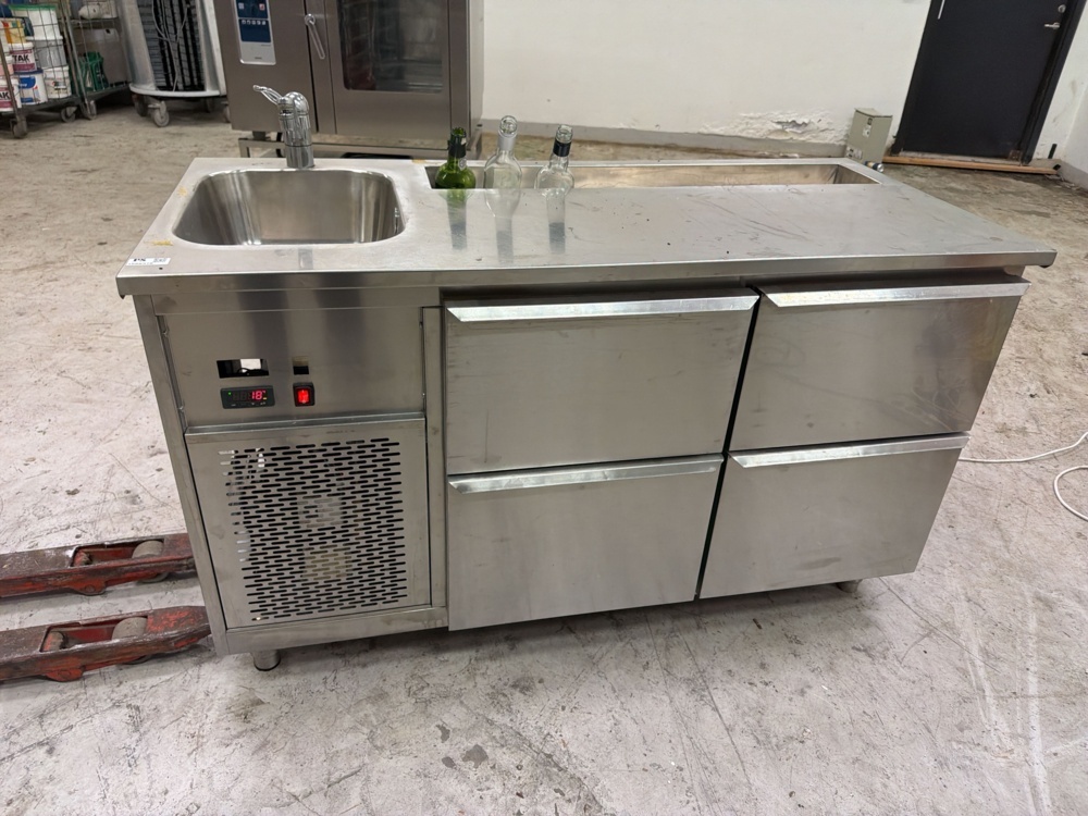 1566378-1 Refrigerated counter with cooling channel, sink and mixer