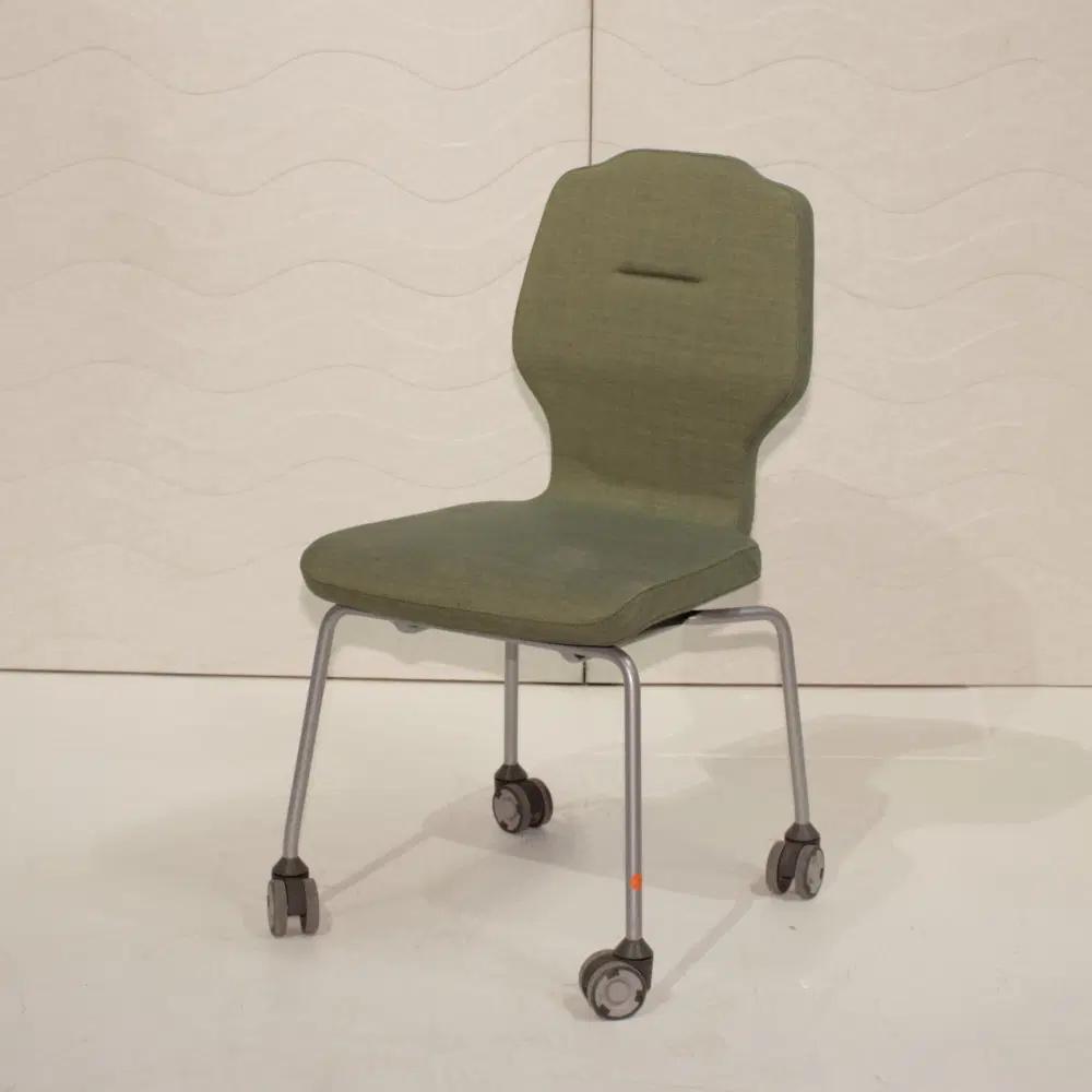 1596730-1 Stol Rh Visit med hjul 10 stycken
