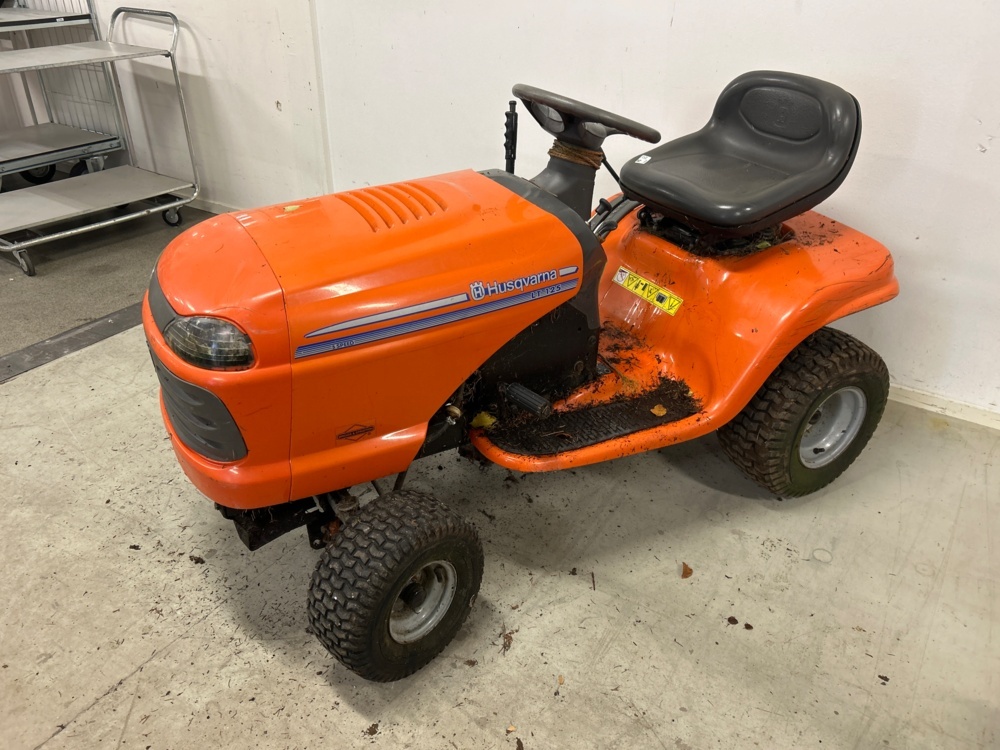 1558644-2 Husqvarna riding lawn mower with cart (repair item)