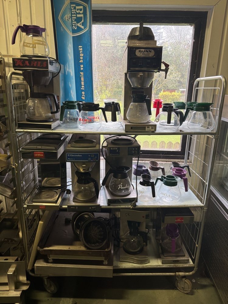 1594687-1 Coffee machines 7 pcs with various coffee pots - Electrolux, Bunn-O-Matic, etc.