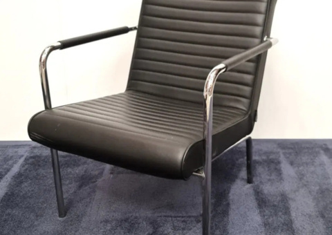 Fåtölj Offecct Queen svart skinn och krom 2 stycken